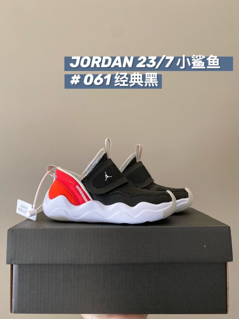 AIR JORDAN SHOES